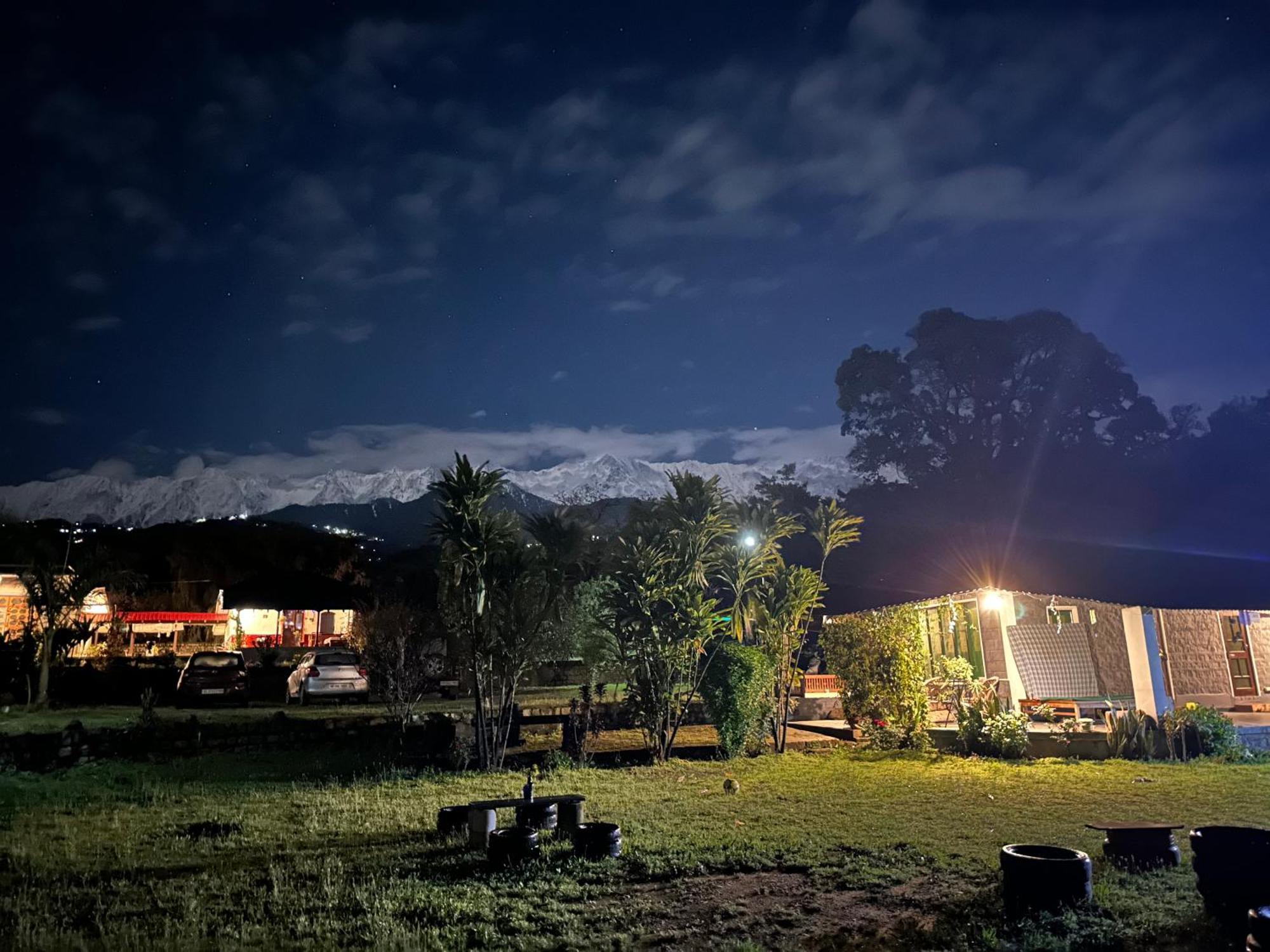 Dreamwoods A Travellers Farm Hostel Dharamshala Ngoại thất bức ảnh